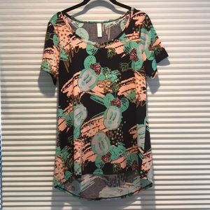 NWOT. M LuLaRoe classic t. Disney collection